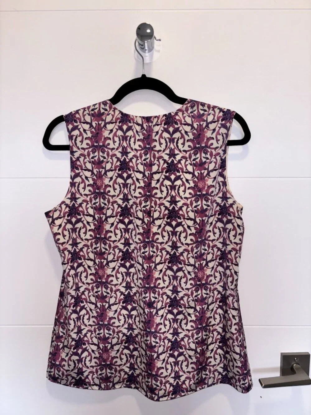 Tory Burch Purple Floral Sleeveless Tie Neck Bow Blouse Size 6